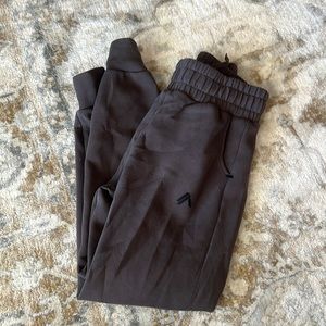 alphalete gray joggers